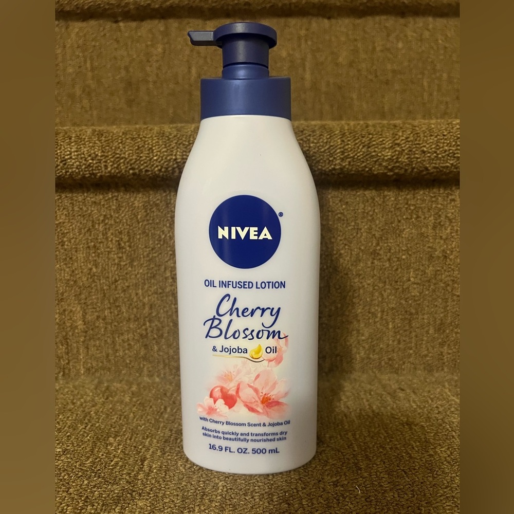 Nivea oil infused lotion Cherry Blossom